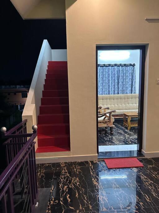 הוילה קניאקומרי Tamizh Nest - தமிழ்க்குடில் מראה חיצוני תמונה