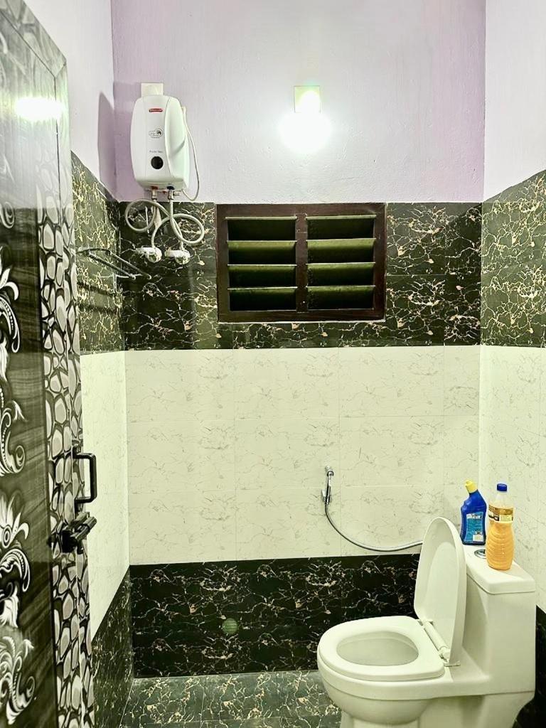 הוילה קניאקומרי Tamizh Nest - தமிழ்க்குடில் מראה חיצוני תמונה